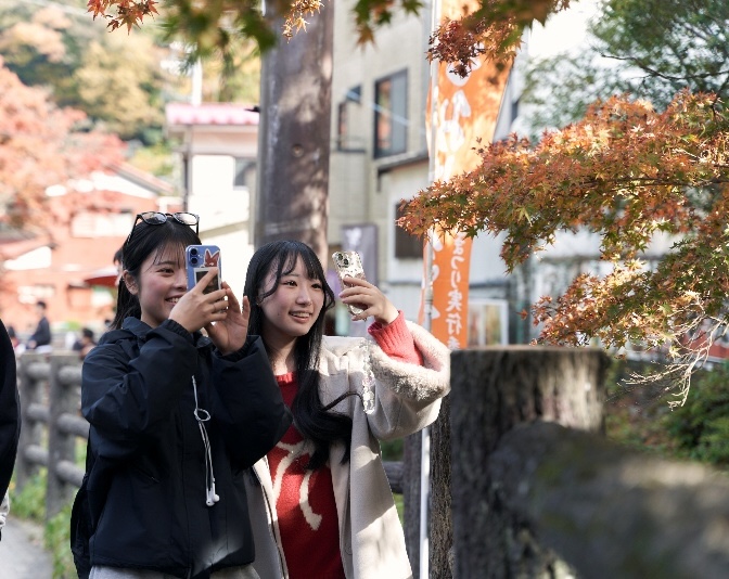 3rd Activity: Fieldwork at Mt. Takao, Renowned for Autumn Foliage 
								